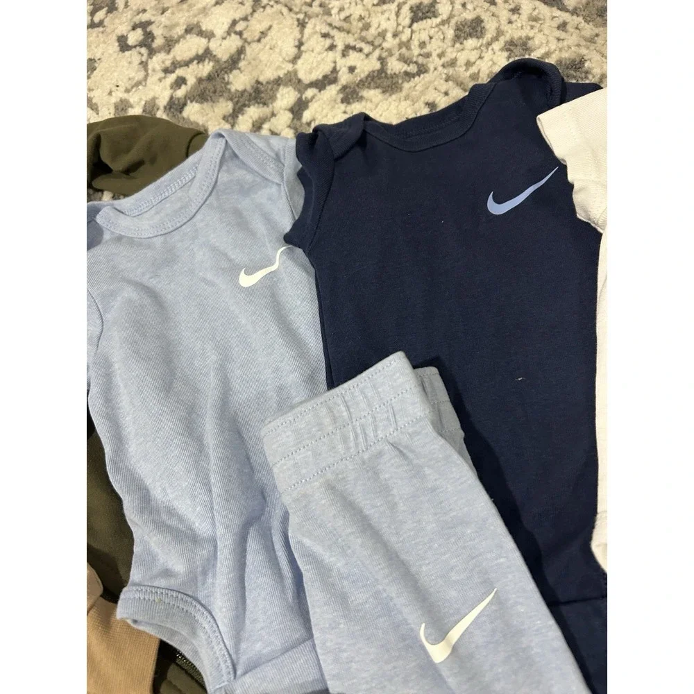 Nike Baby Boy‎ Lot Size Newborn/0-3 Month
